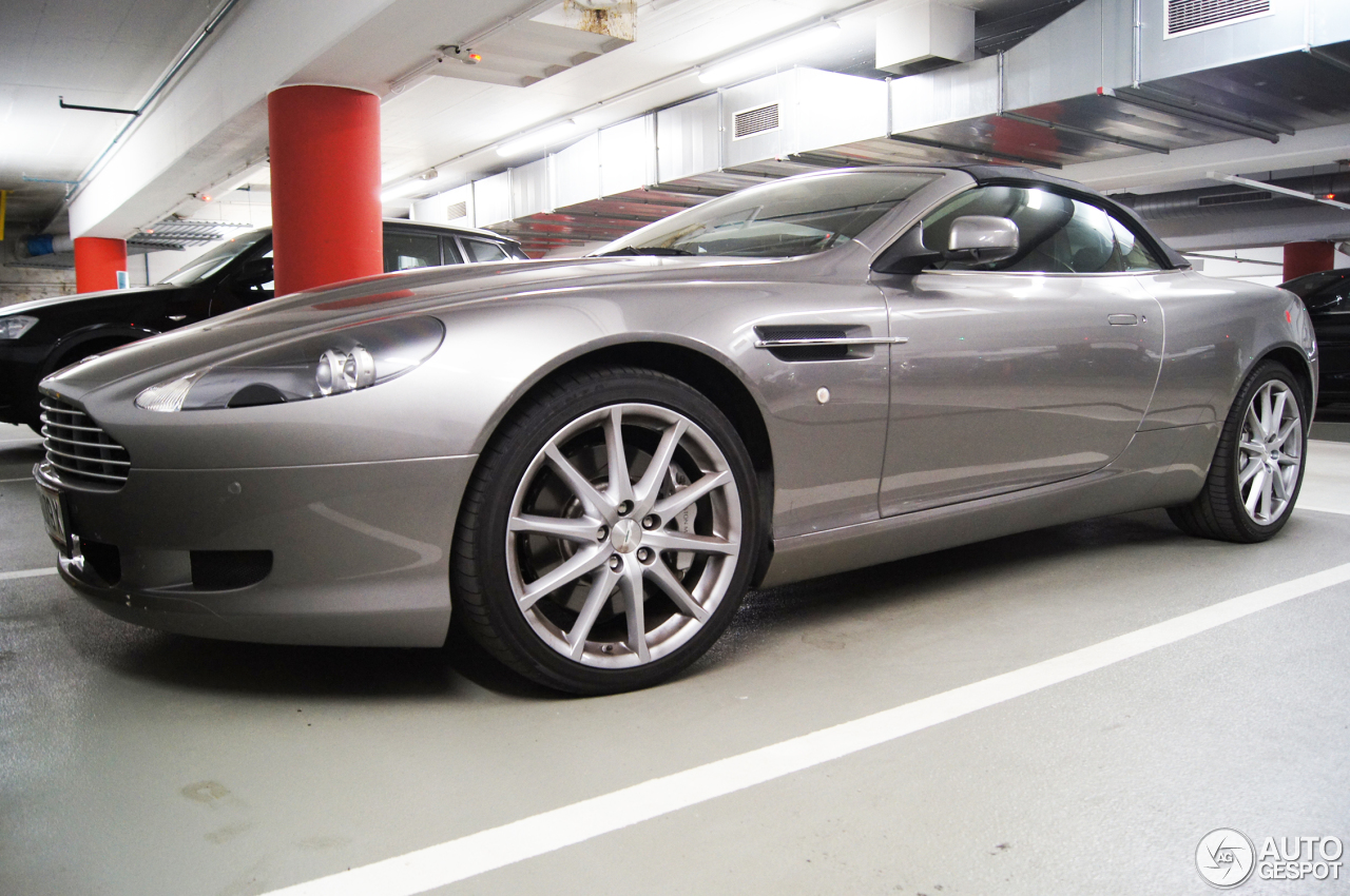 Aston Martin DB9 Volante