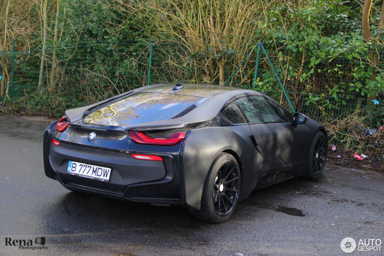 BMW i8