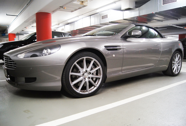 Aston Martin DB9 Volante