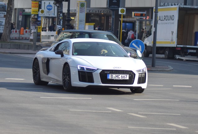 Audi R8 V10 Plus 2015