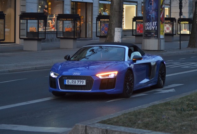 Audi R8 V10 Spyder 2016