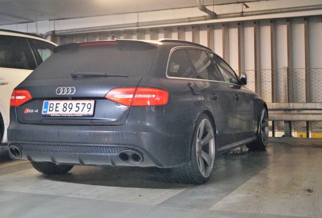 Audi RS4 Avant B8