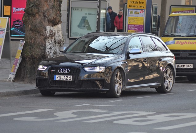 Audi RS4 Avant B8