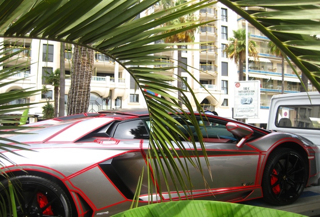 Lamborghini Aventador LP700-4 Roadster