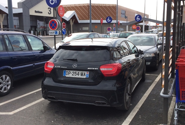 Mercedes-Benz A 45 AMG