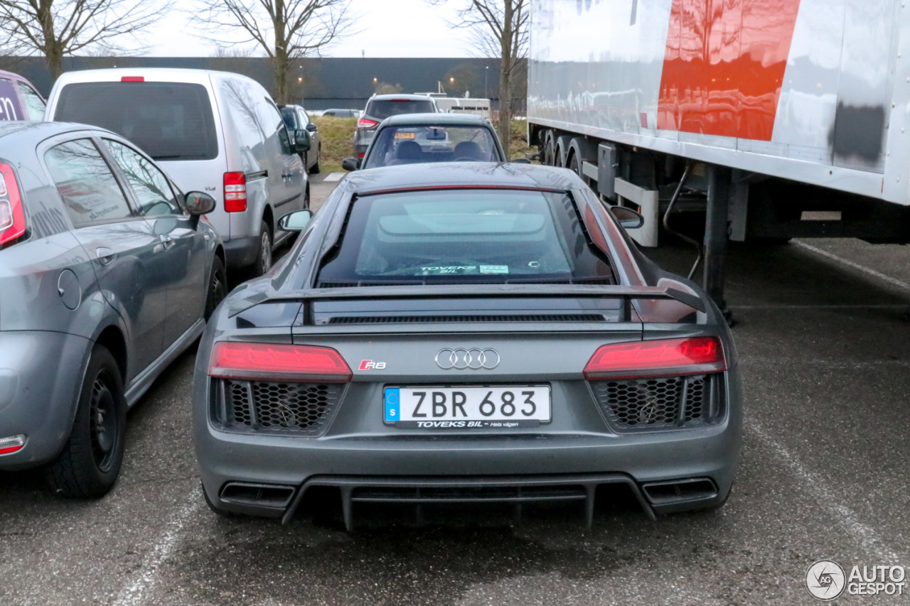 Audi R8 V10 Plus 2015