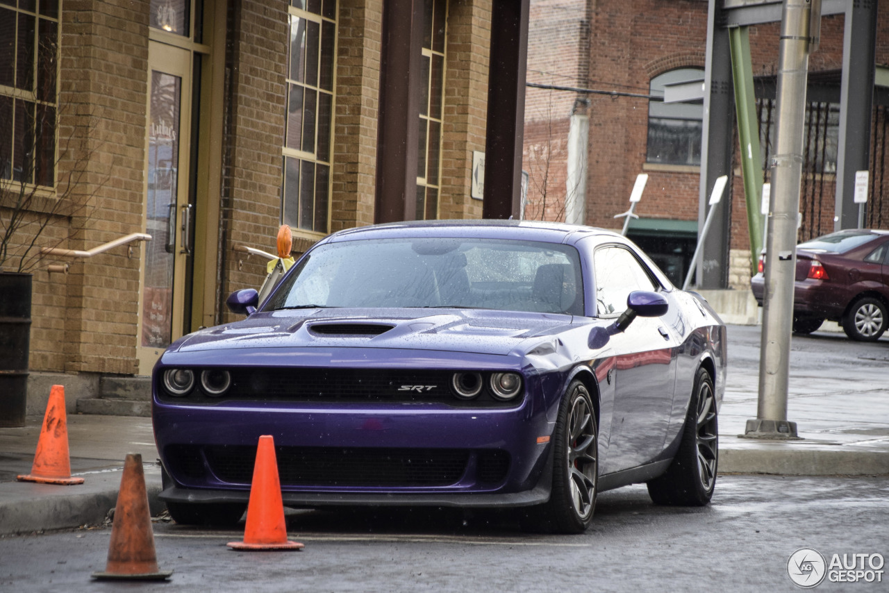 Dodge Challenger SRT Hellcat