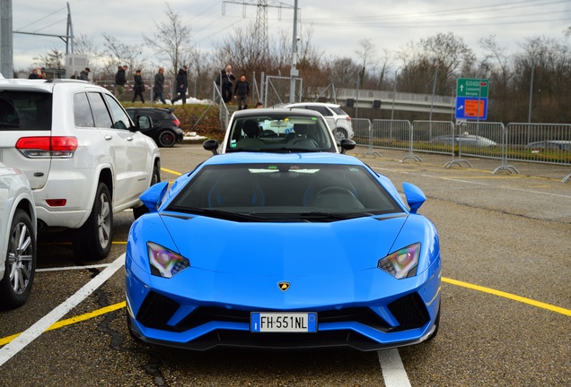 Lamborghini Aventador S LP740-4