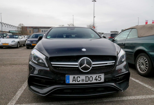 Mercedes-AMG A 45 W176 2015