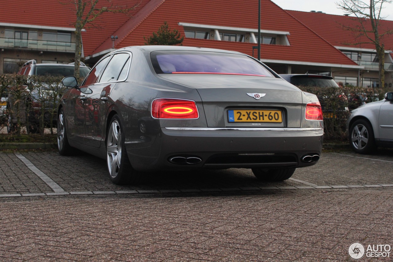 Bentley Flying Spur V8