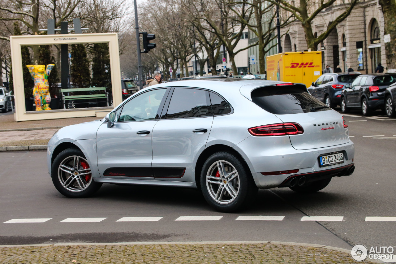 Porsche 95B Macan Turbo Exclusive Performance Edition