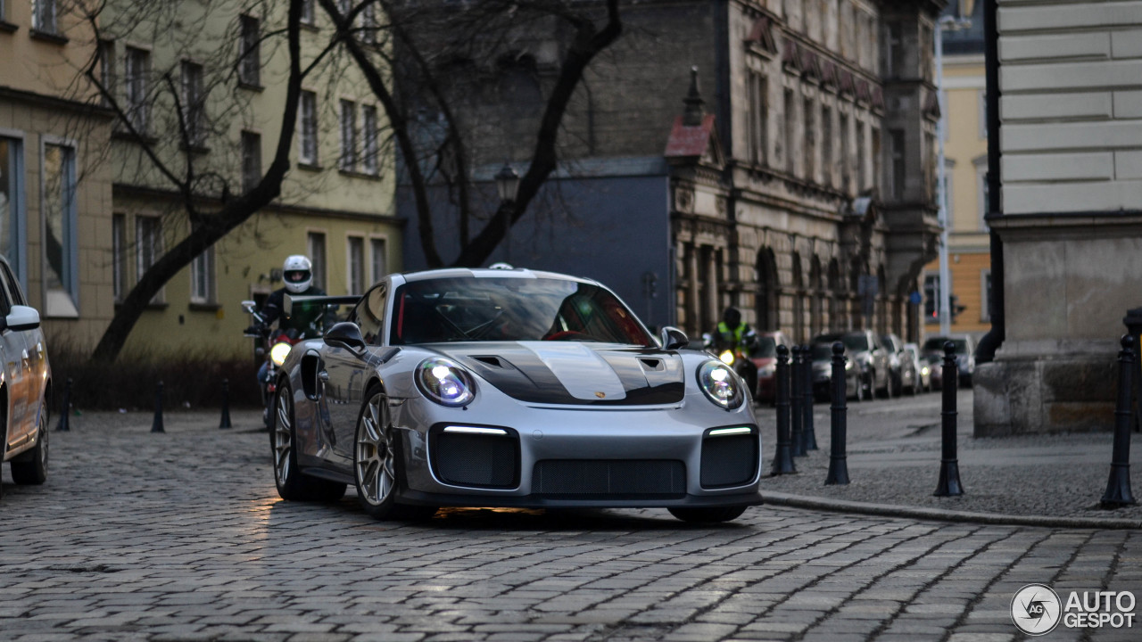 Porsche 991 GT2 RS Weissach Package