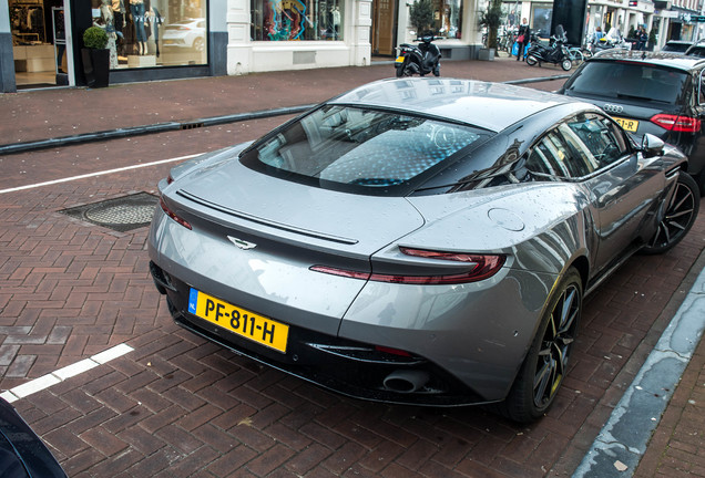 Aston Martin DB11