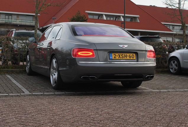 Bentley Flying Spur V8