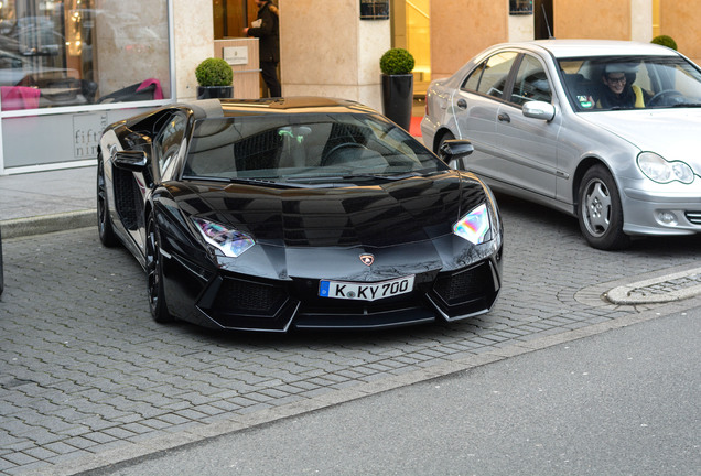 Lamborghini Aventador LP700-4