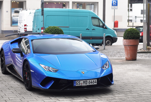 Lamborghini Huracán LP640-4 Performante