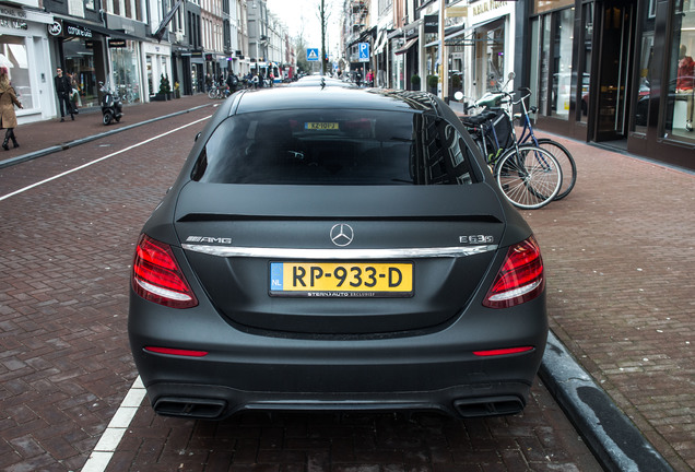 Mercedes-AMG E 63 S W213