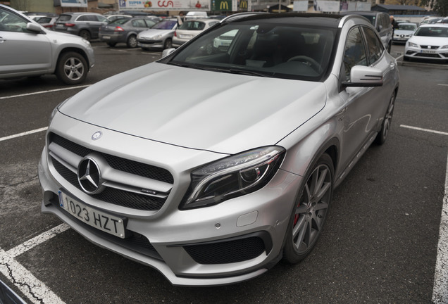 Mercedes-Benz GLA 45 AMG X156