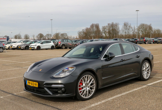 Porsche 971 Panamera Turbo