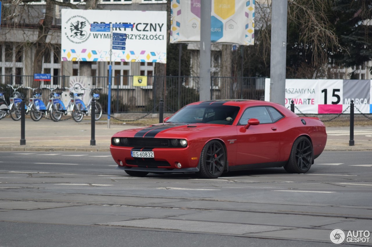 Dodge Challenger SRT-8 392