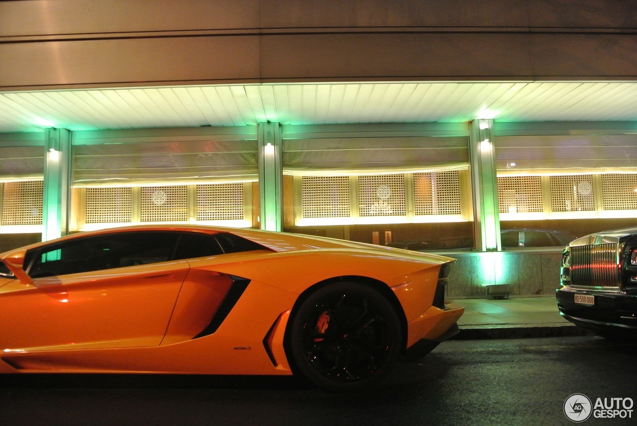 Lamborghini Aventador LP700-4