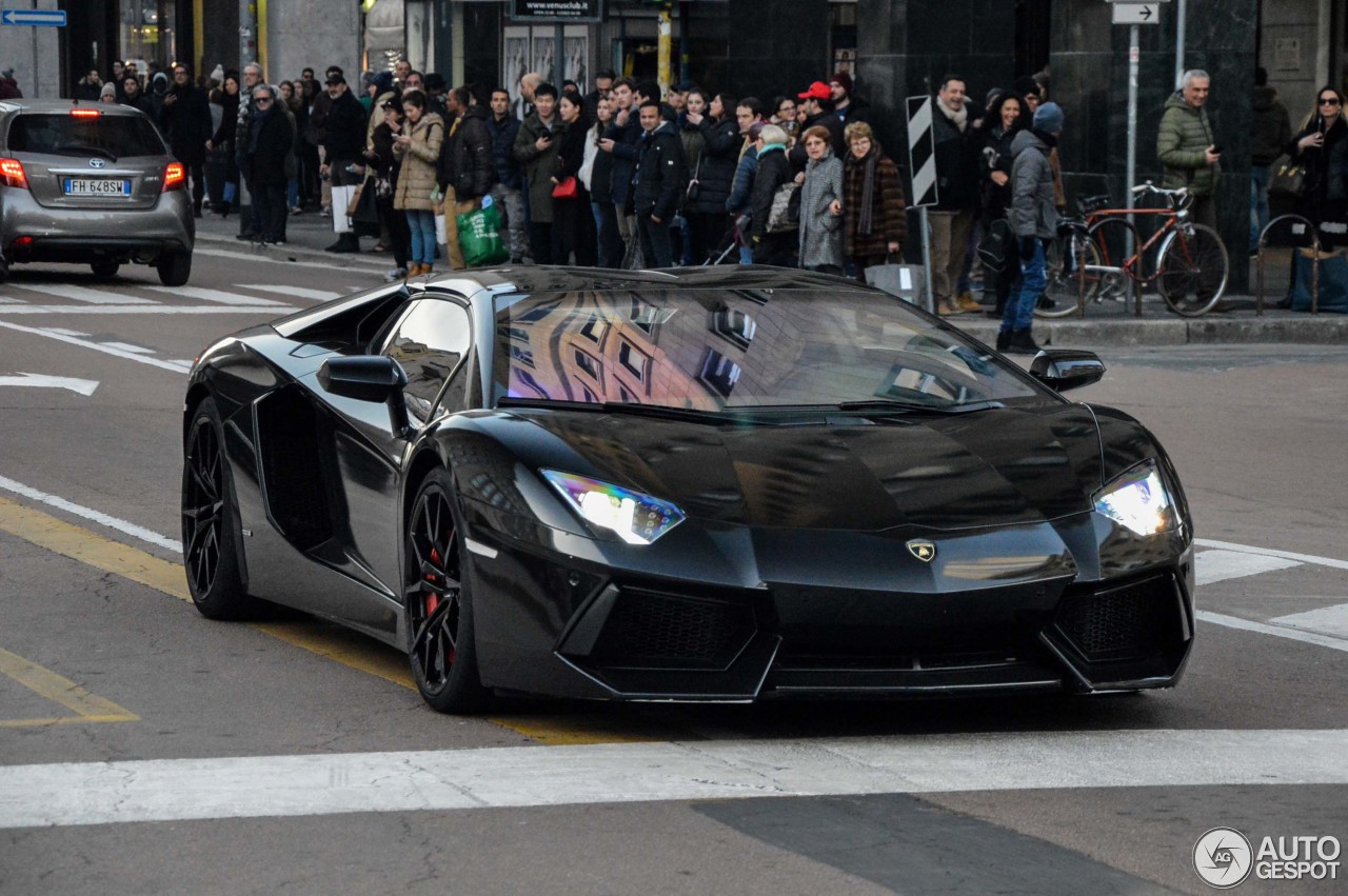 Lamborghini Aventador LP700-4 Roadster