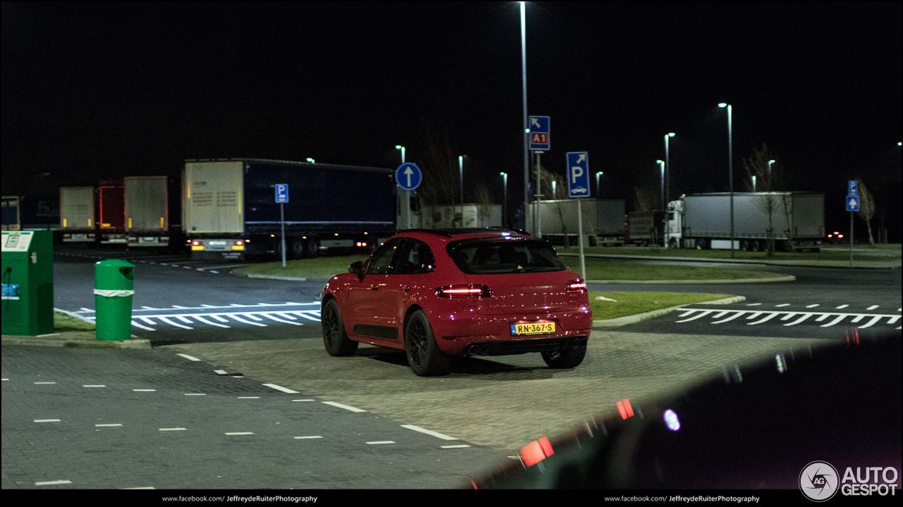 Porsche 95B Macan GTS