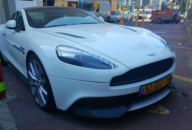 Aston Martin Vanquish 2013