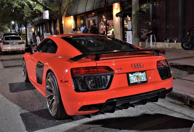 Audi R8 V10 Plus 2015