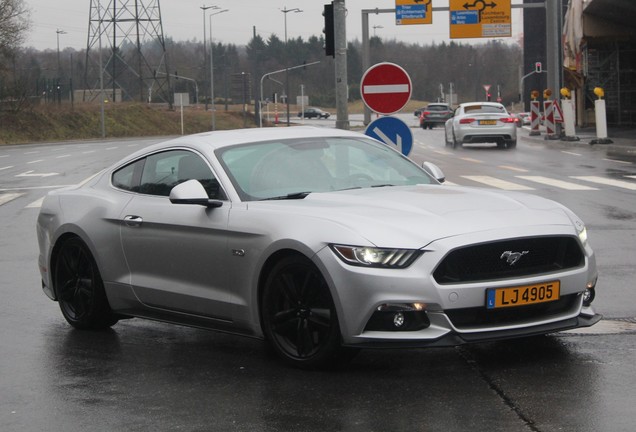 Ford Mustang GT 2015
