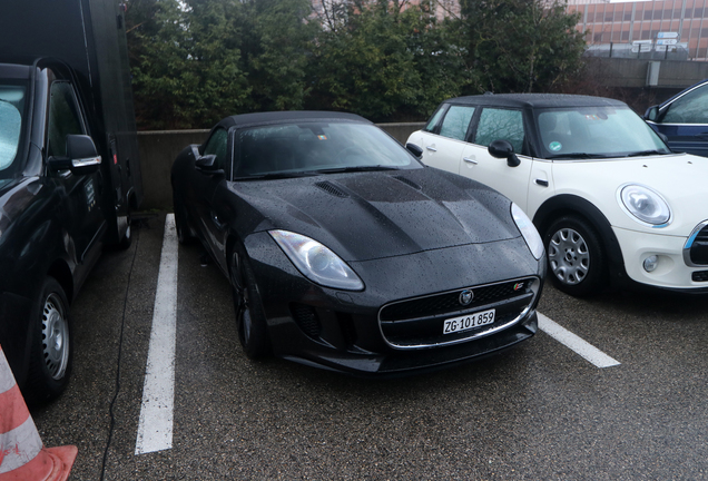 Jaguar F-TYPE S Convertible