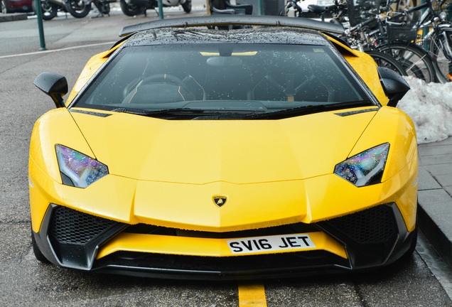 Lamborghini Aventador LP750-4 SuperVeloce Roadster