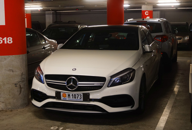 Mercedes-AMG A 45 W176 2015