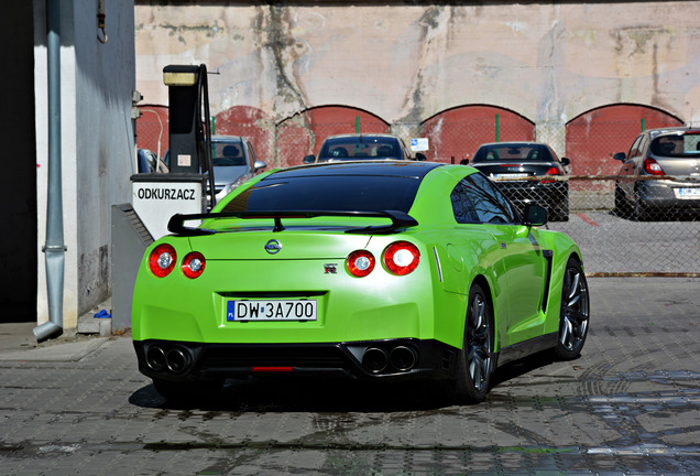 Nissan GT-R 2011