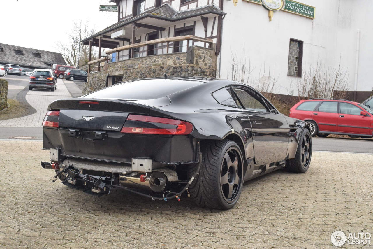 Aston Martin V8 Vantage