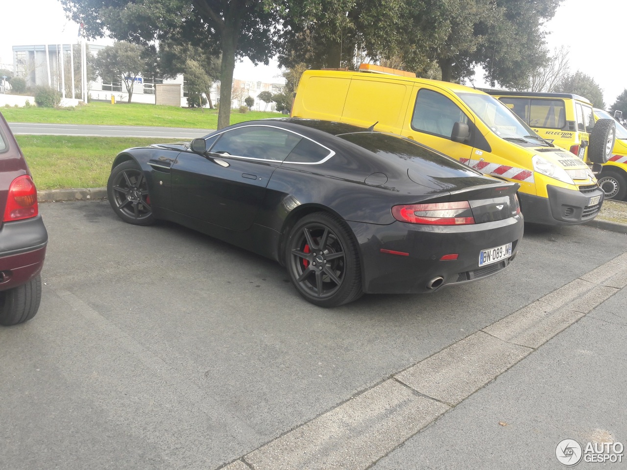 Aston Martin V8 Vantage