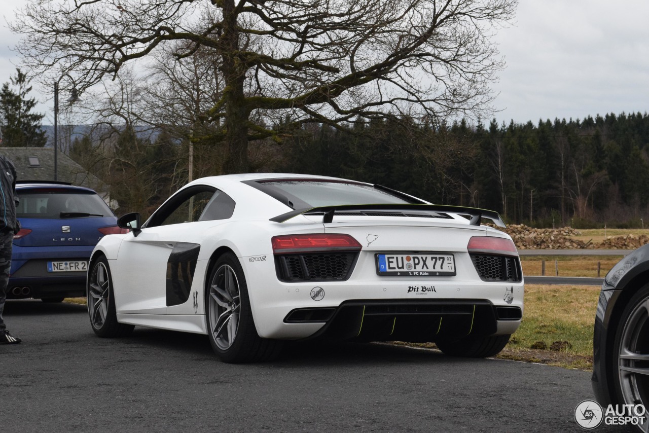 Audi R8 V10 Plus 2015