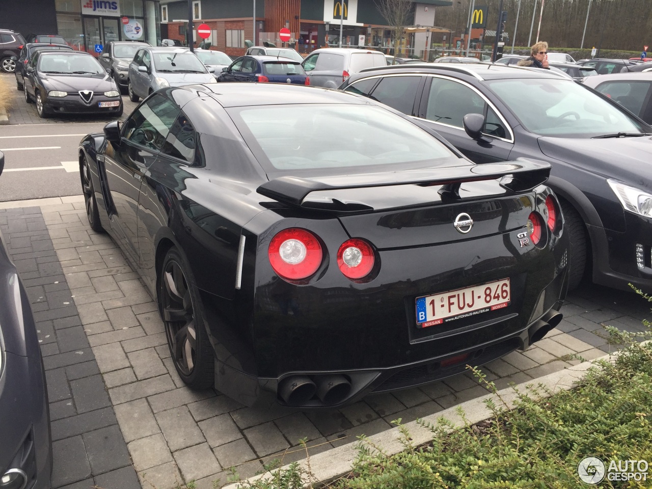 Nissan GT-R 2011