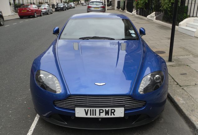 Aston Martin V8 Vantage S