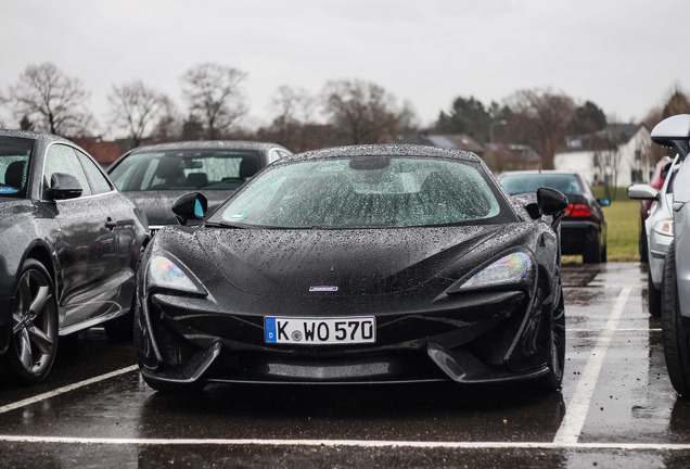 McLaren 570S