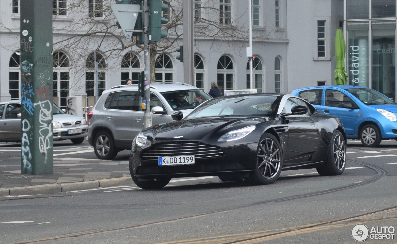 Aston Martin DB11