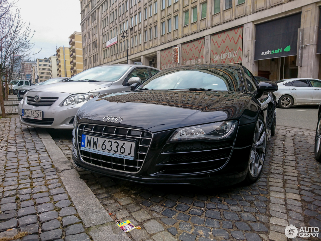 Audi R8 V10