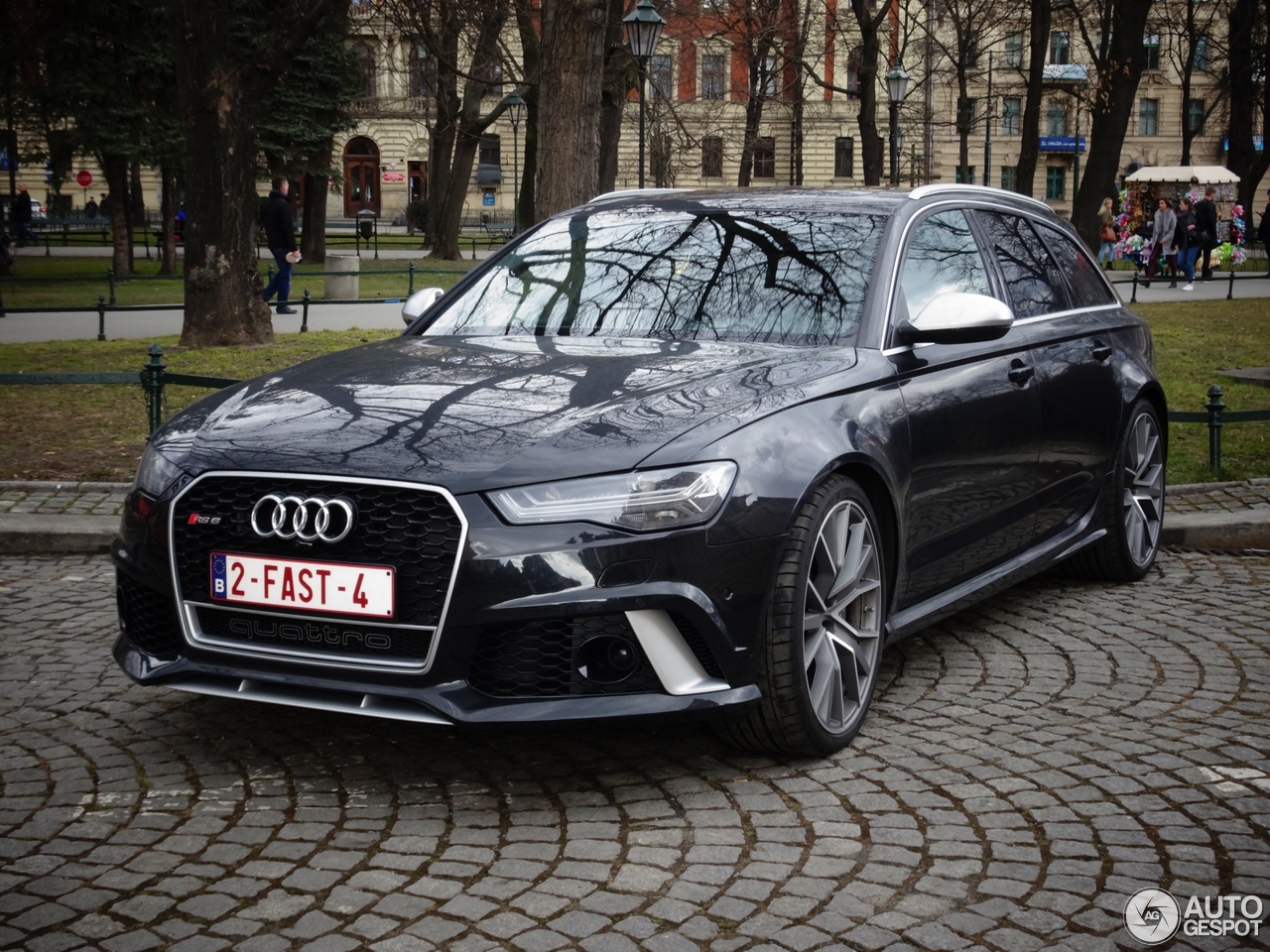 Audi RS6 Avant C7 2015