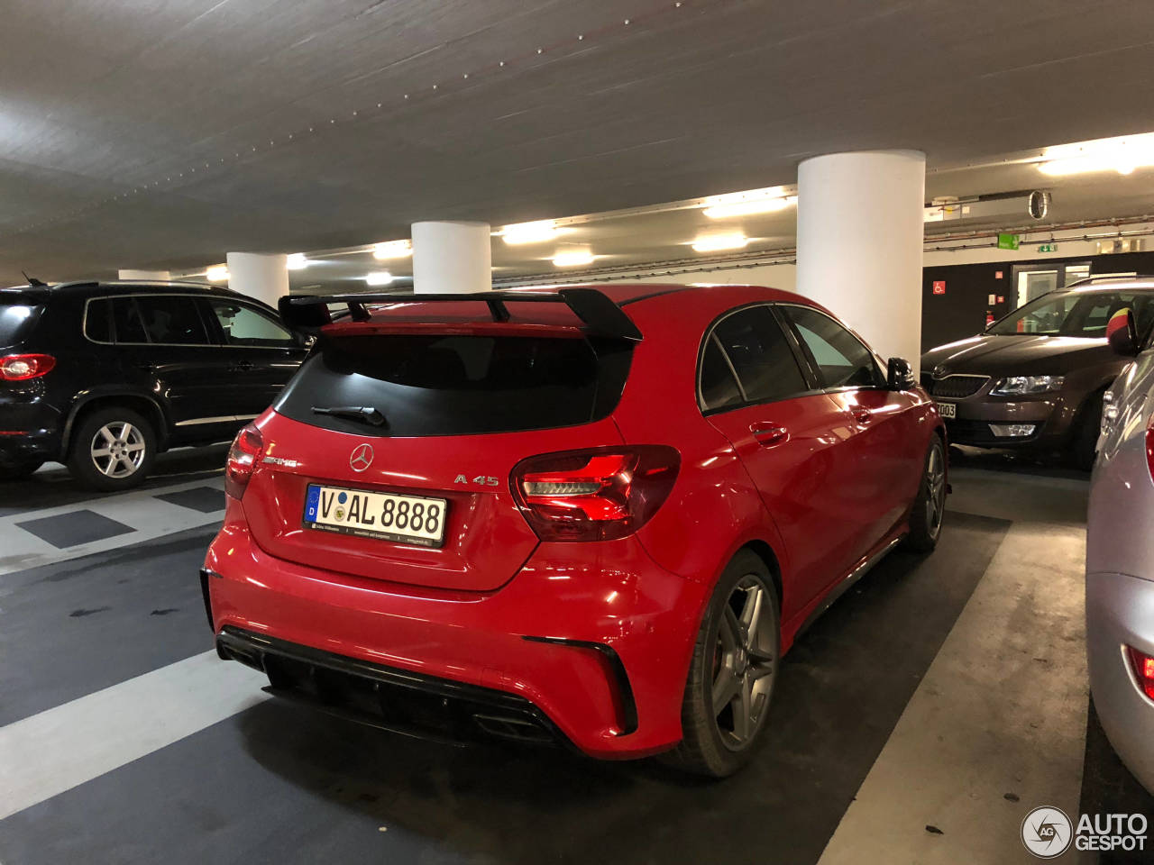 Mercedes-AMG A 45 W176 2015