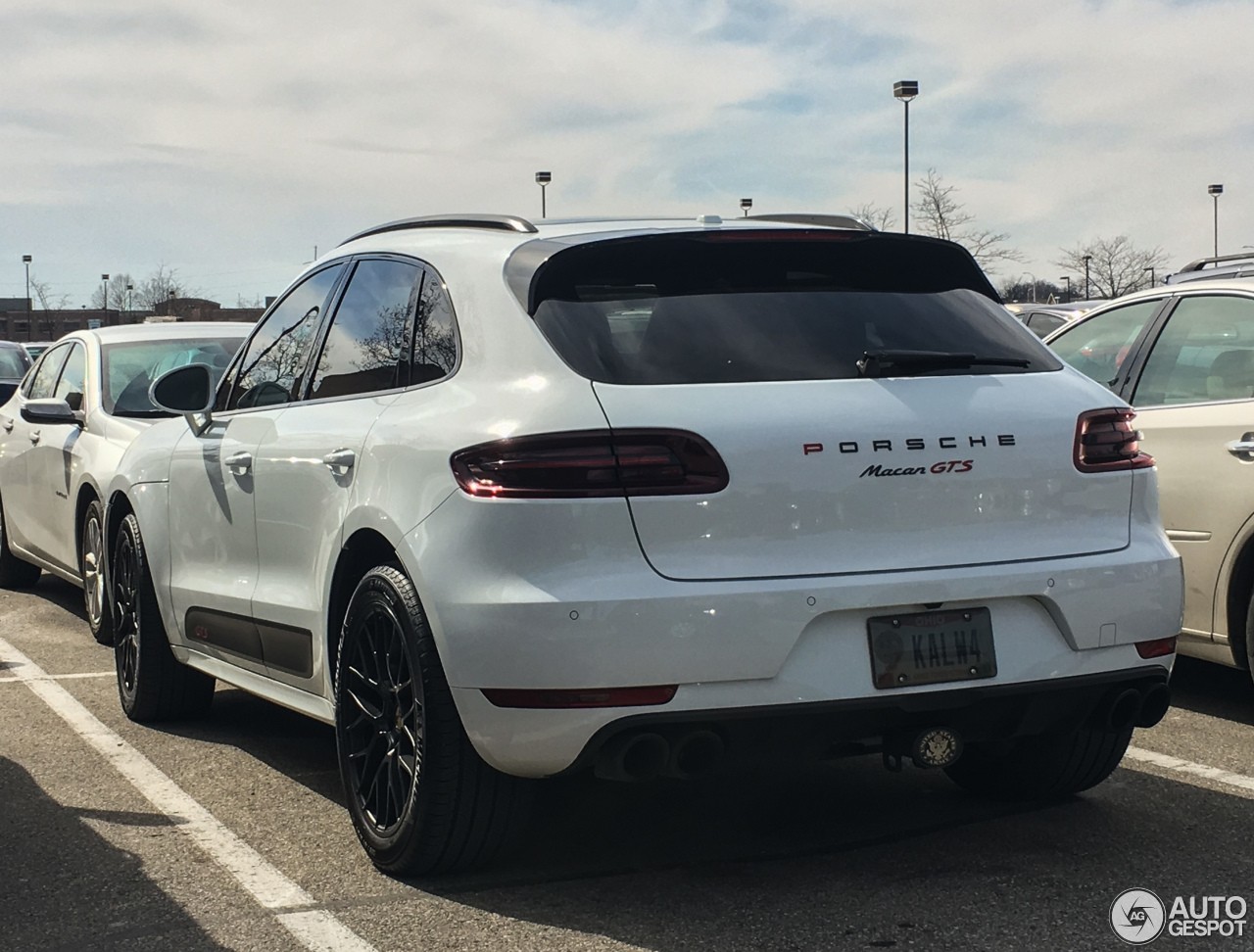 Porsche 95B Macan GTS