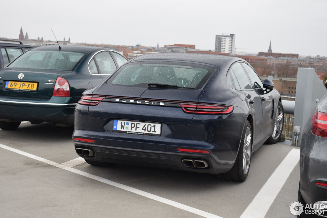 Porsche 971 Panamera Turbo