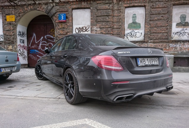 Mercedes-AMG E 63 S W213