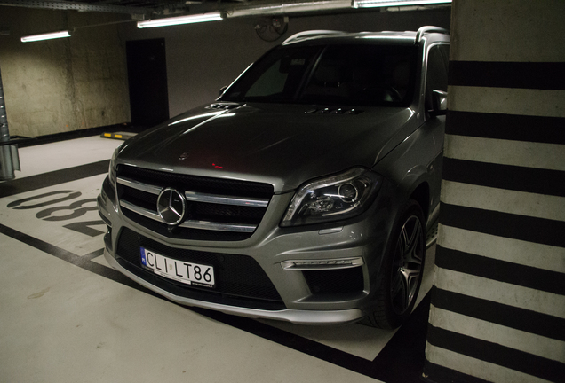 Mercedes-Benz GL 63 AMG X166