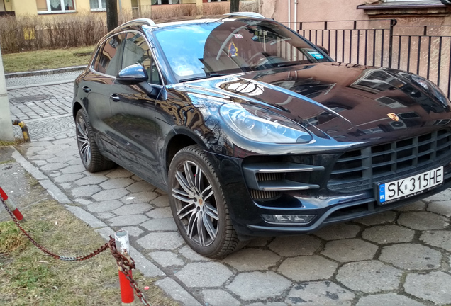 Porsche 95B Macan Turbo