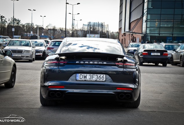 Porsche 971 Panamera Turbo